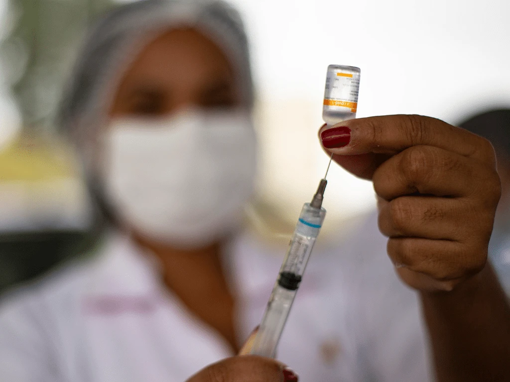 SP vai escalonar vacinação a partir de amanhã para quem tem mais de 50 anos