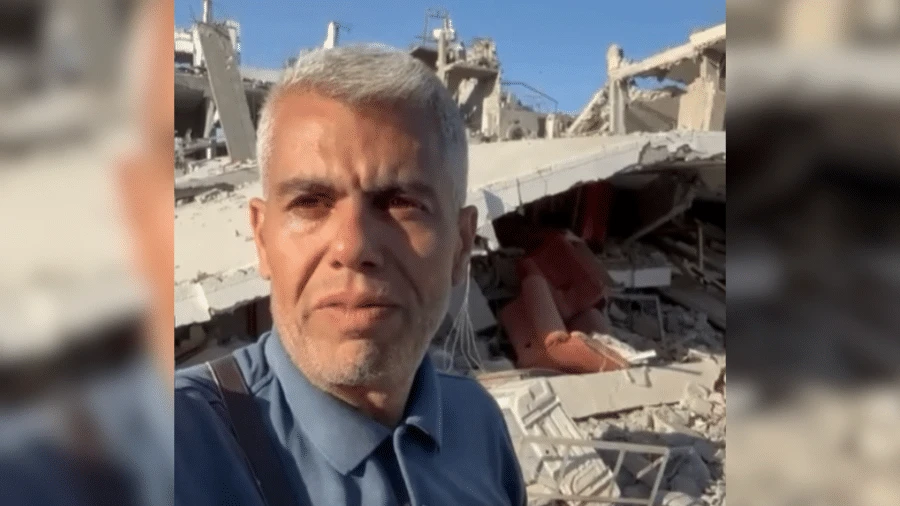 Palestino chora ao ver casa em escombros em Gaza: 'Este é outro genocídio'