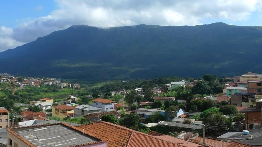 Serra do Ouro Branco: como é a área protegida invadida por Legendários?