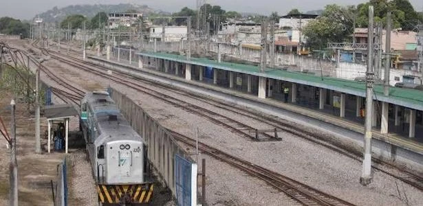 Menino de 6 anos morre atropelado por trem no RJ; polícia apura negligência