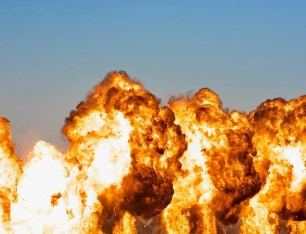 Estados Unidos promove ataque contra porto petrolífero no oeste do Iêmen