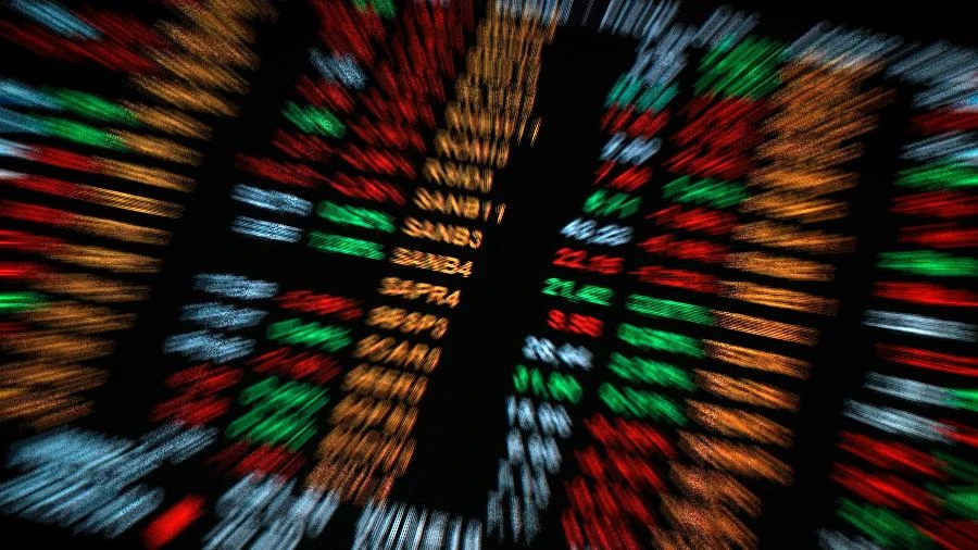 Totvs: ação fecha em alta de 4,34% nesta segunda; veja valores