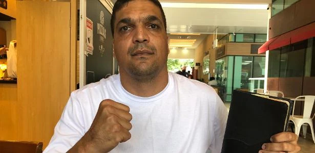 'Glória a Deus': Daciolo vira cabo eleitoral de candidata de Witzel no Rio