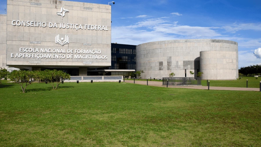 Novo penduricalho poderá fazer juiz receber até 18 folgas no mês Tiago Mali