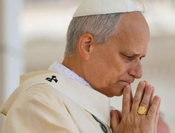 Papa Leão XIV realiza primeira oração dominical e toma posse da Basílica de São João Latrão