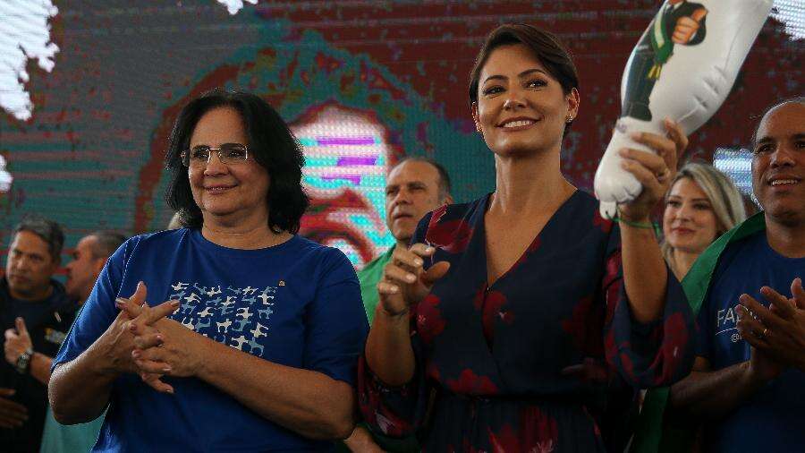 Damares terá de indenizar professora por falsa ameaça contra Michelle