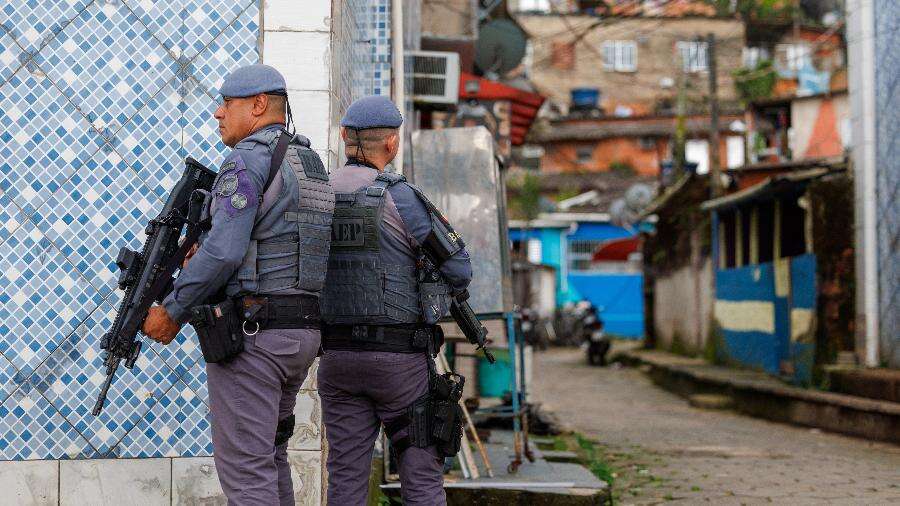 No Guarujá, PCC suga um monte de dinheiro e PM produz montanha de mortos Leonardo Sakamoto