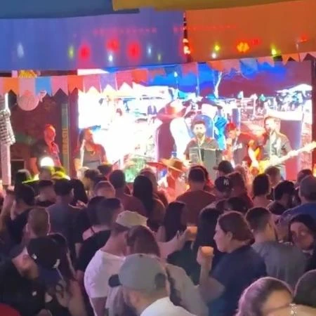 Ataque a tiros em pub sertanejo de SC tem 2 feridos; suspeitos foram mortos