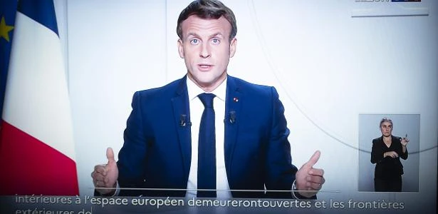 França cogita novo toque de recolher em Paris vendo desrespeito a lockdown
