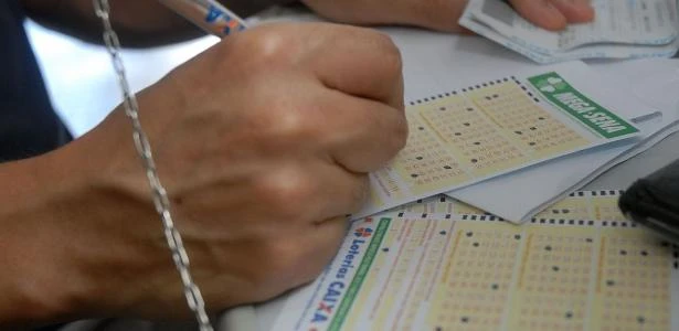 Lotofácil 2054: sorteio pode pagar R$ 1,2 milhão neste sábado