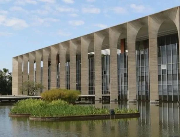 Itamaraty abre inscrições para concurso diplomata com salário inicial de R$ 22,5 mil