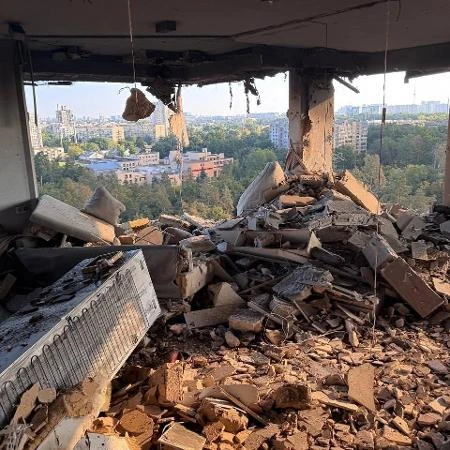 Meia ucraniano do Benfica tem casa destruída por ataque aéreo; veja