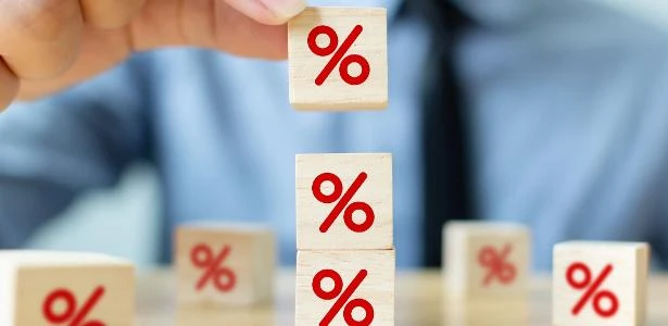 Café com Mercado: taxa de juros dos EUA, fala do Fed e decisão de Trump