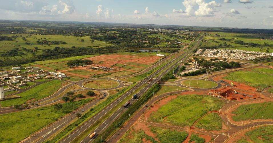 BNDES projeta até R$ 30 bilhões para financiar concessões de rodovias em 2025