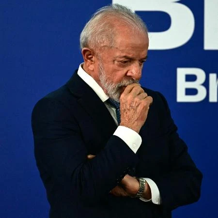 Lula faz reunião de 4 horas no domingo à noite para tratar de tarifaço