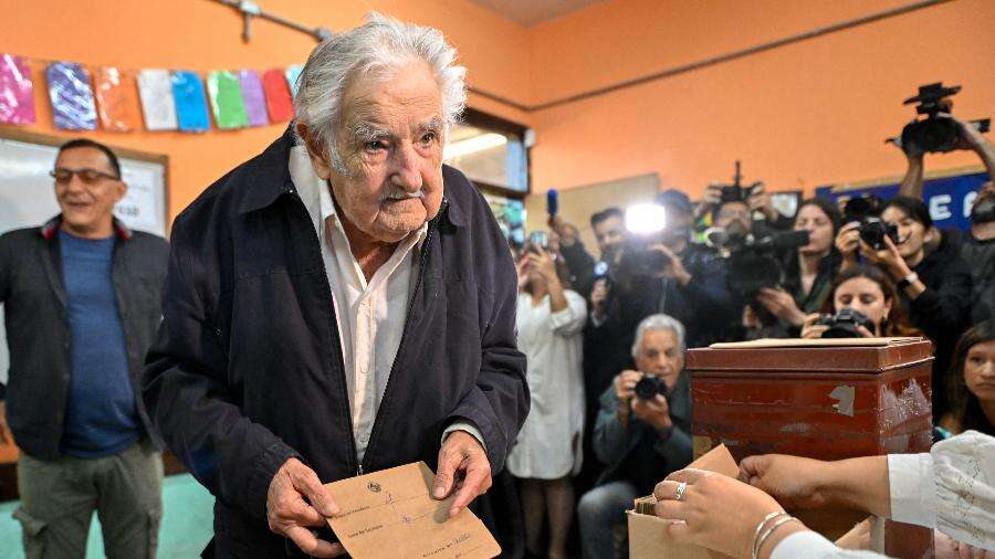 'Meu futuro mais próximo é o cemitério', diz Mujica ao votar aos 89 anos