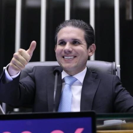 Carla Araújo: Motta surpreende com reviravolta política para queda do IOF