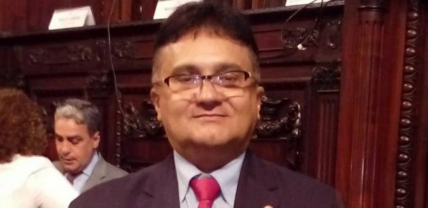 RJ: Ex-deputado e filho candidato a vereador de Cabo Frio são presos