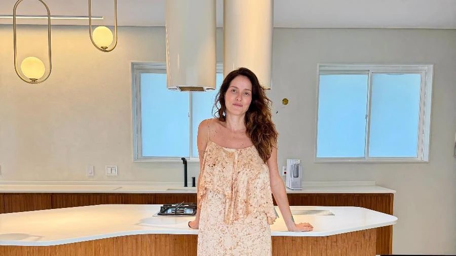 Nada de apê novo; corretora bomba no Instagram vendendo imóveis antigos