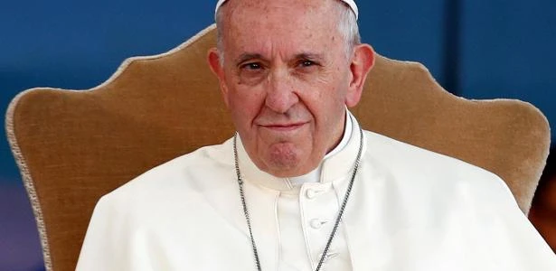 Apoio do papa à união gay tem cheiro de história