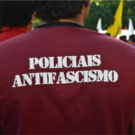 Grupo de policiais processa governo federal por espionagem na era Bolsonaro Carlos Madeiro