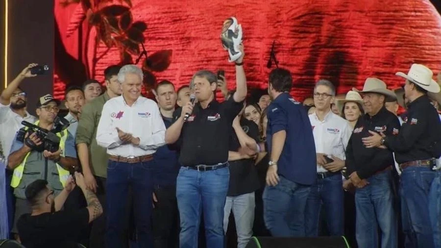 Tarcísio precisa cuspir no prato em que ninguém deveria comer Josias de Souza