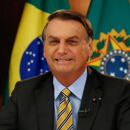 Bolsonaro tem 