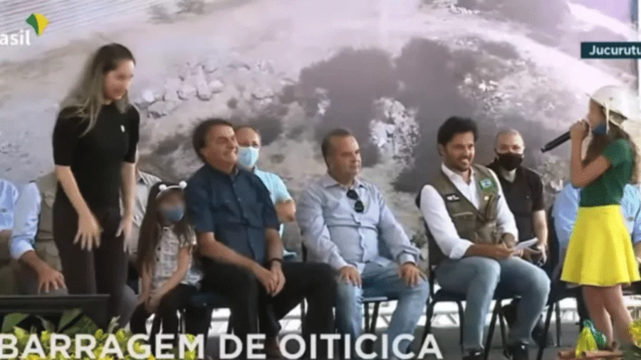 Bolsonaro volta a atacar CPI e provoca relator: Siga meu exemplo, Renan