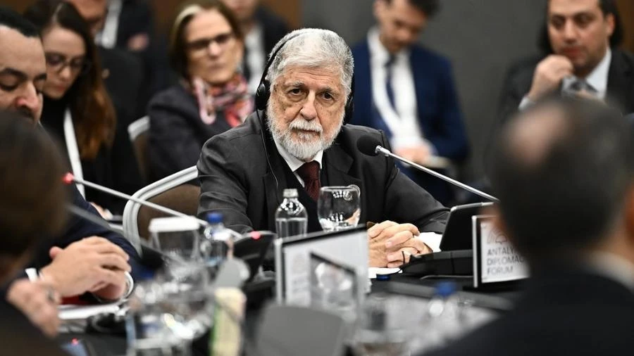Amorim vai à Rússia discutir consequências da guerra no Oriente Médio Janaina Figueiredo