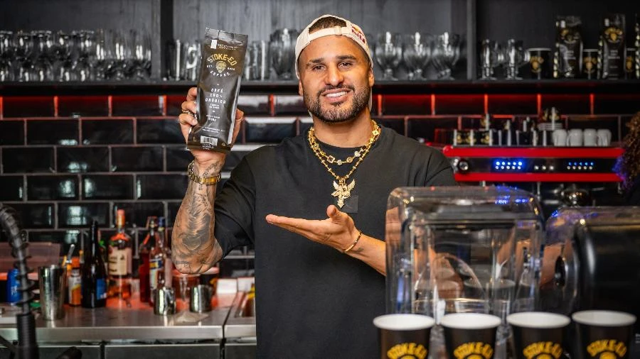 Dono de marca de café, surfista Italo Ferreira abre sua 1ª cafeteria em SP