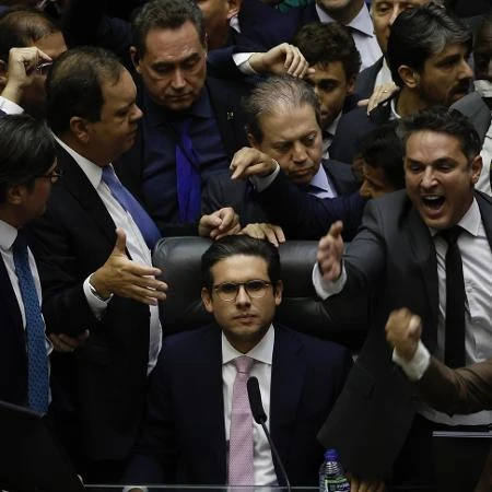 Câmara distorce ideia da Lava Jato sobre foro para blindar parlamentares