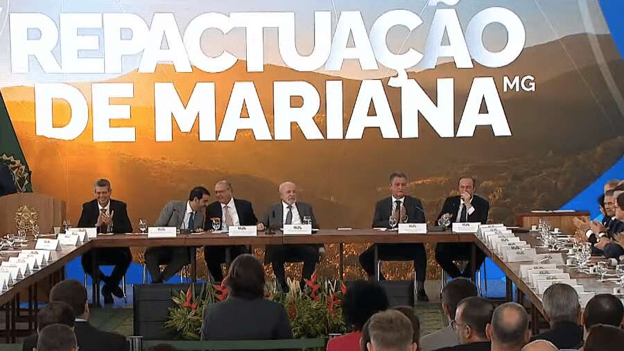 Lula: Desastre em Mariana foi irresponsabilidade e ganância de mineradoras