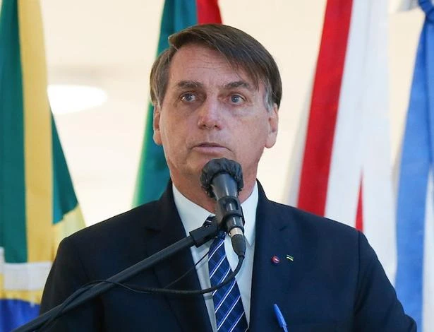 Internado na UTI, Bolsonaro mantém melhora laboratorial dos marcadores inflamatórios