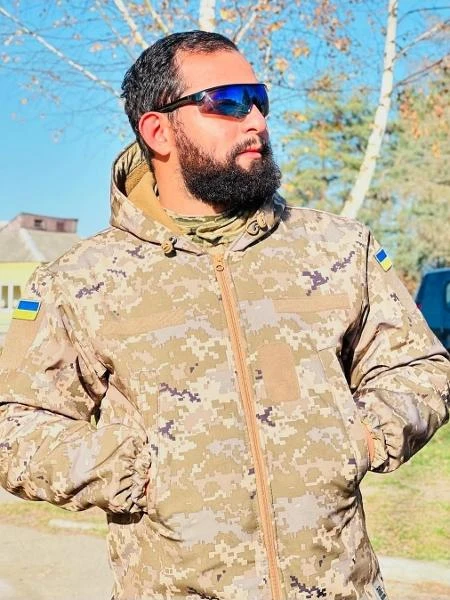 Brasileiro que perdeu pé na guerra foi a Ucrânia por 'sonho de ser militar' Carlos Madeiro
