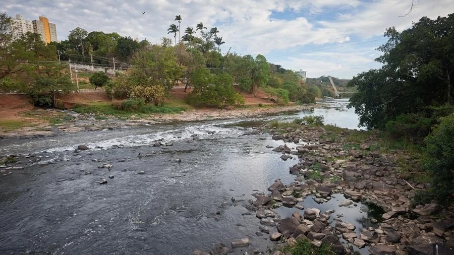 Cidade do interior de SP sofre com escassez de água e aulas ficam online