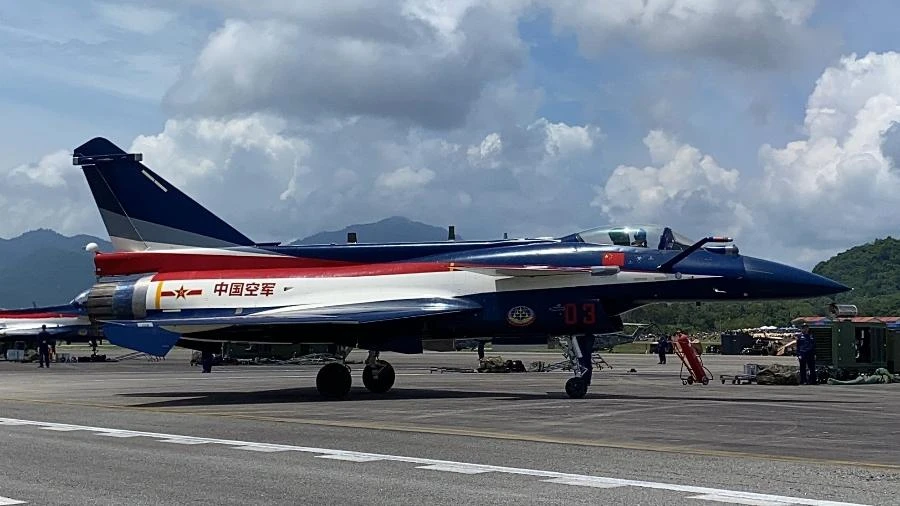 Dragão Vigoroso: como é o caça chinês que derrubou aeronaves na Caxemira