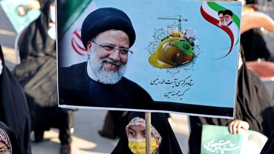 Quem é Ebrahim Raisi, chefe do Judiciário linha-dura eleito presidente do Irã