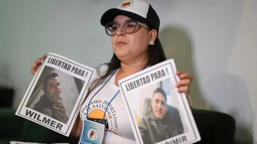 Familiares de deportados presos vão à El Salvador, mas voltam frustrados e sem notícias