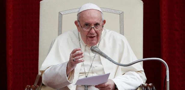 'Vacina é patrimônio da humanidade, não de um país', diz papa