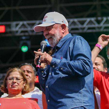 Lula chega à metade do mandato à procura de 'marca registrada' trabalhista Carlos Juliano Barros