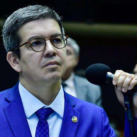 Fachin anula decisão que condenou Randolfe por chamar Fakhoury de criminoso