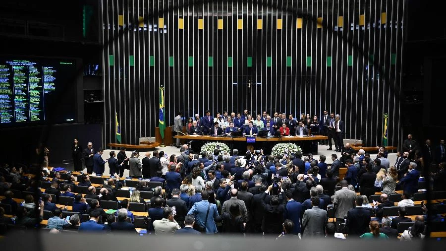 A Hora e a Vez da privatização do Congresso Nacional José Roberto de Toledo e Thais Bilenky