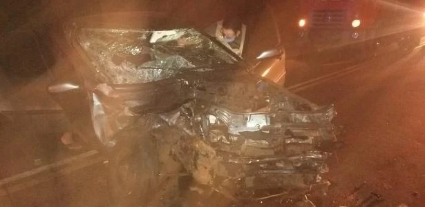Grávida de gêmeas morre em colisão frontal no PR; bebês não resistem