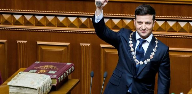 Presidente ucraniano está com covid-19
