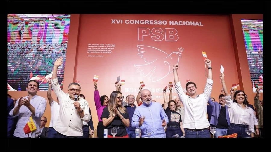 Soberania no palanque. Ou: direita, chulé de Bolsonaro e bafo de Valdemar Reinaldo Azevedo