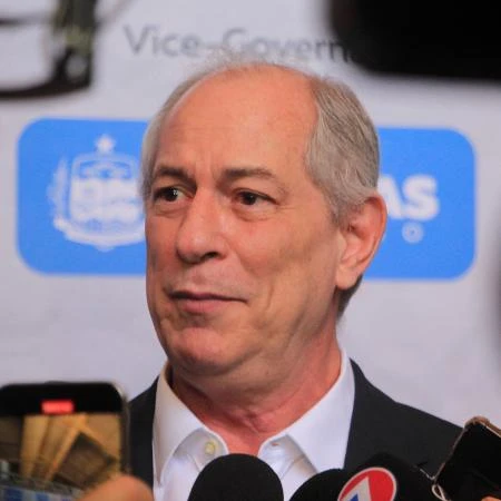 Ciro vai para o PSDB, diz presidente no CE: 'Bolsonarista quer votar nele' Carlos Madeiro