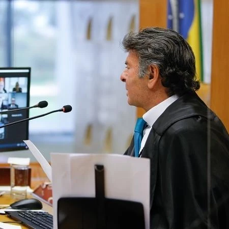 Falta interesse público no debate sobre o futebol