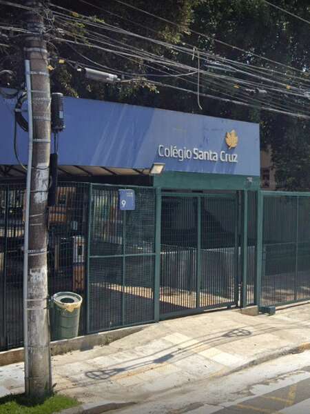 Colégio Santa Cruz expulsa 4 dos 34 estudantes suspensos por bullying