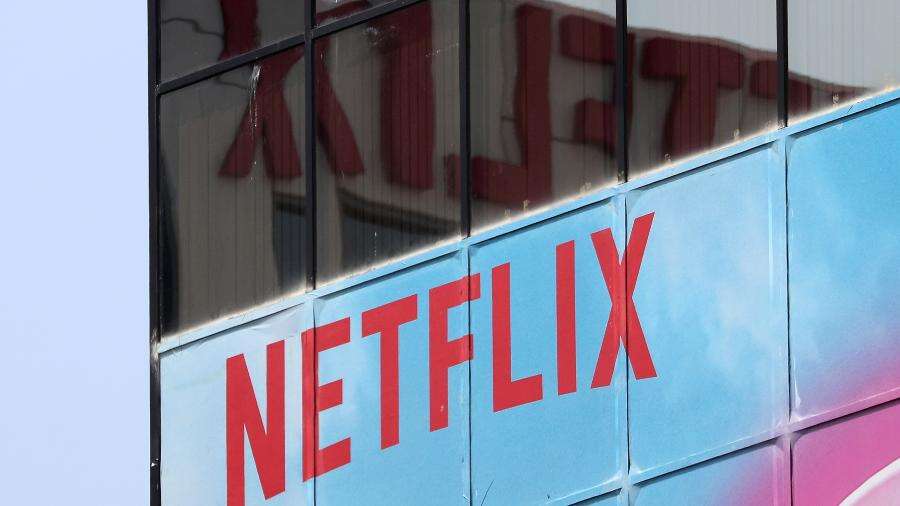 Taxa de cancelamentos da Netflix dispara após CEO anunciar apoio a Kamala