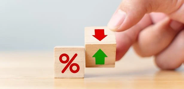 BC decide manter juros em 2% ao ano, menor patamar da história